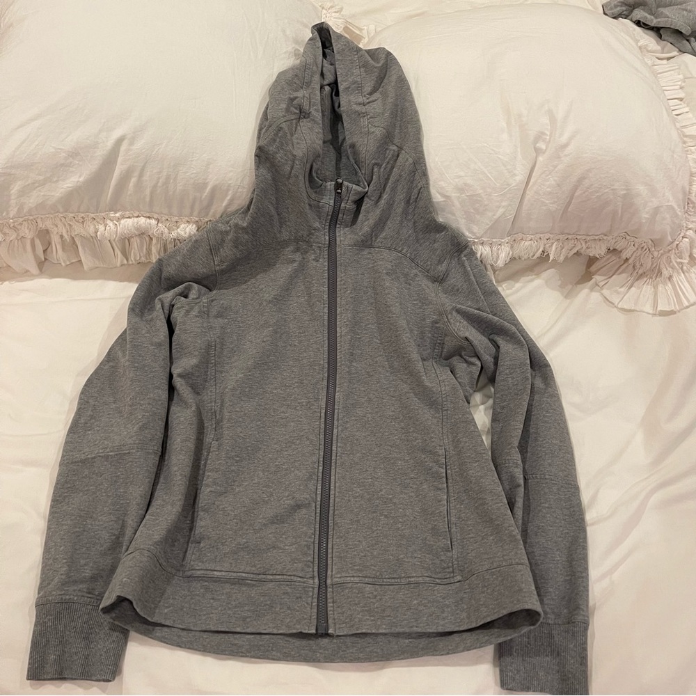 EUC Lululemon Full-zip sweatshirt